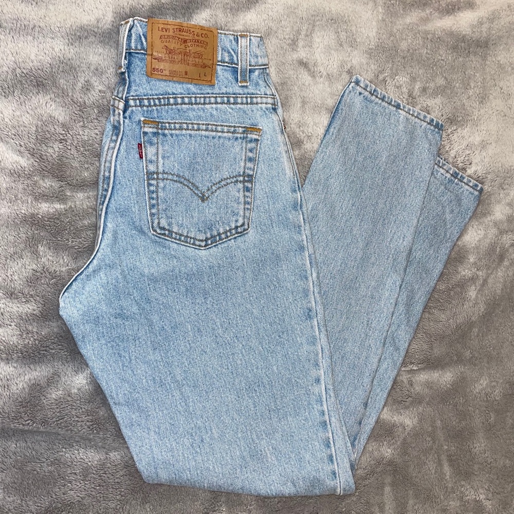 Vintage Made In America Levi 550 mom jeans